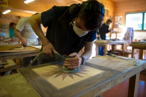 Alternant titre professionnel Restaurateur de meubles d_art