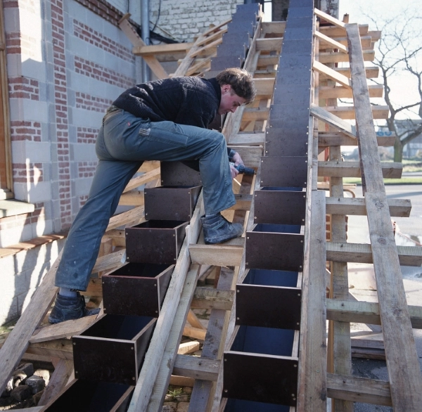 Chantier de construction d_ouvrages en béton arméJPG