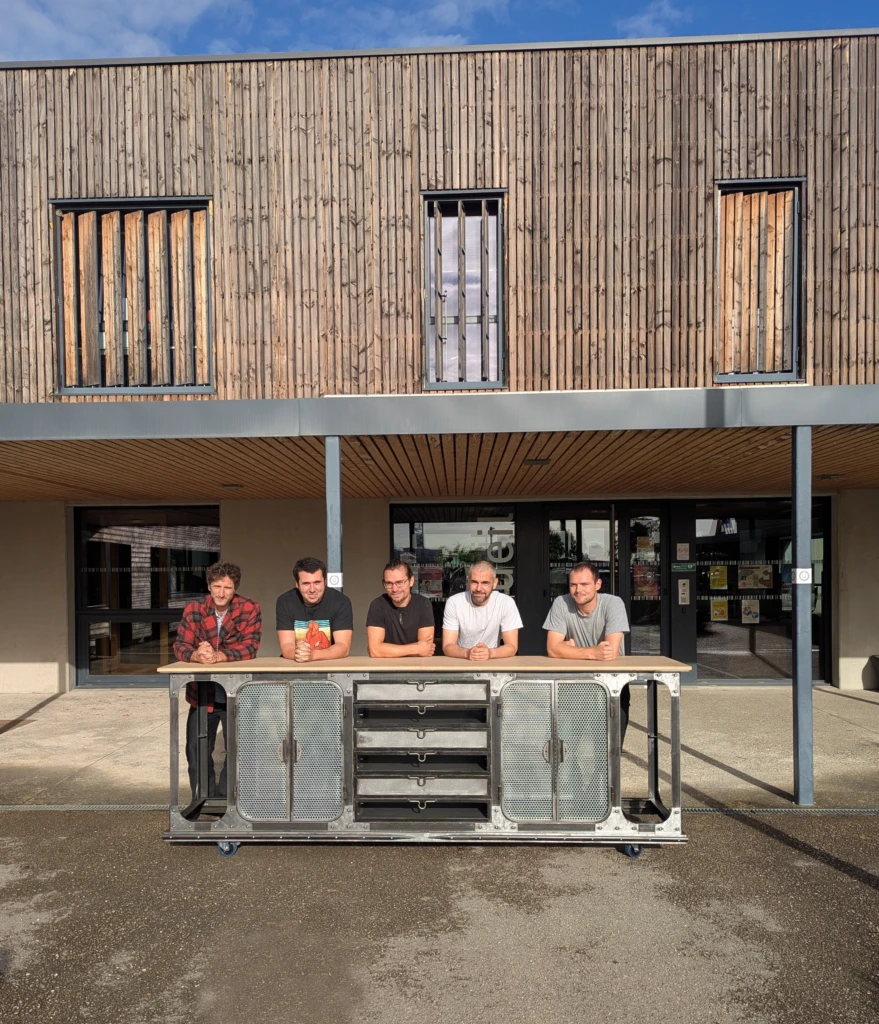 Un meuble « néo industriel » pour la salle de cours des Métalliers